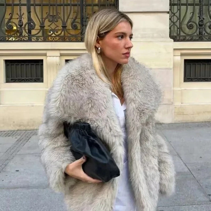 Warm faux fur coat for women