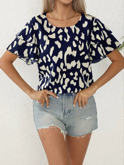 Evelyn – casual blouse with a round neck and all-over print