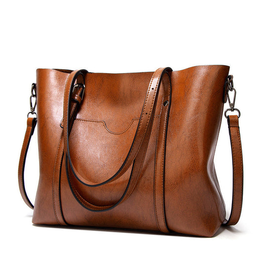 Vera – stylish leather handbag with handmade details