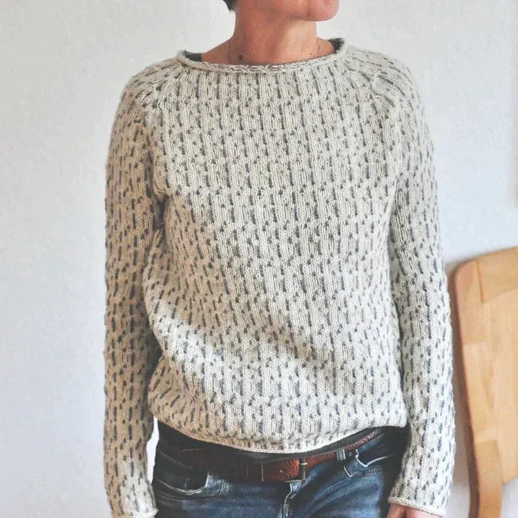 Olyvia - elegant gray sweater with boat neckline