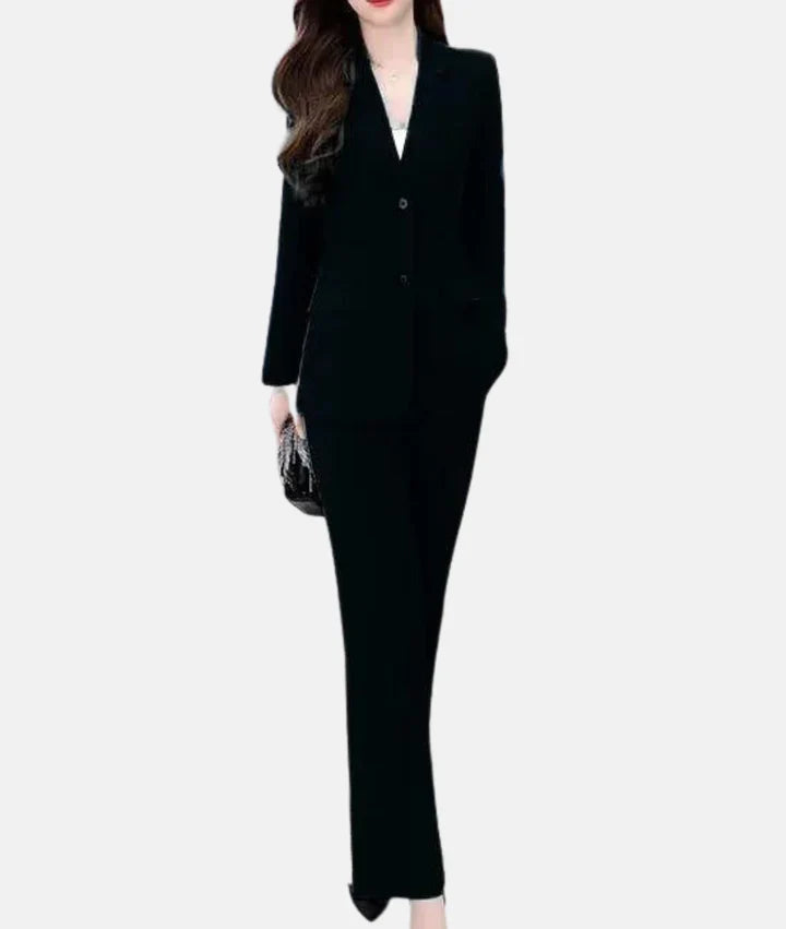 Elegant trouser suit with a tailored blazer