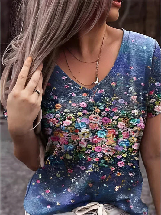 V-neck t-shirt printed with floral art