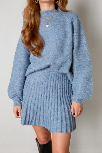 Elegant set of pleated sweater and skirt - jayline