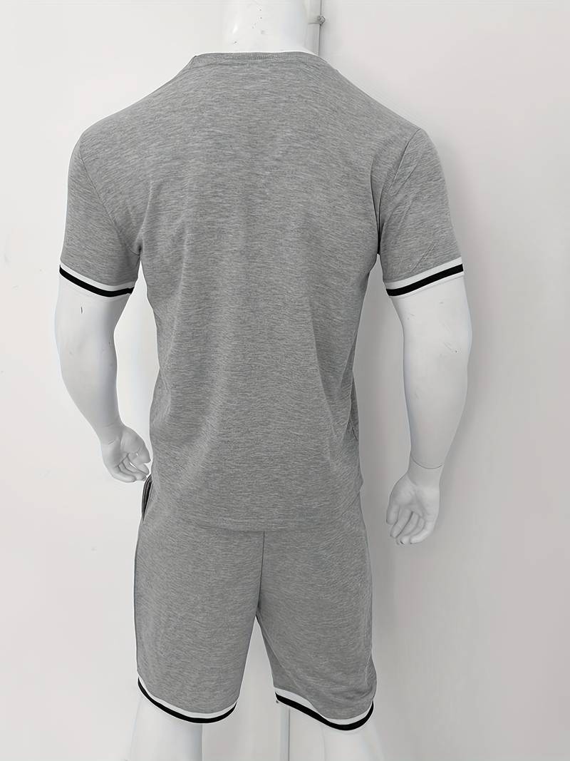 Thomas breathable striped t-shirt and casual shorts