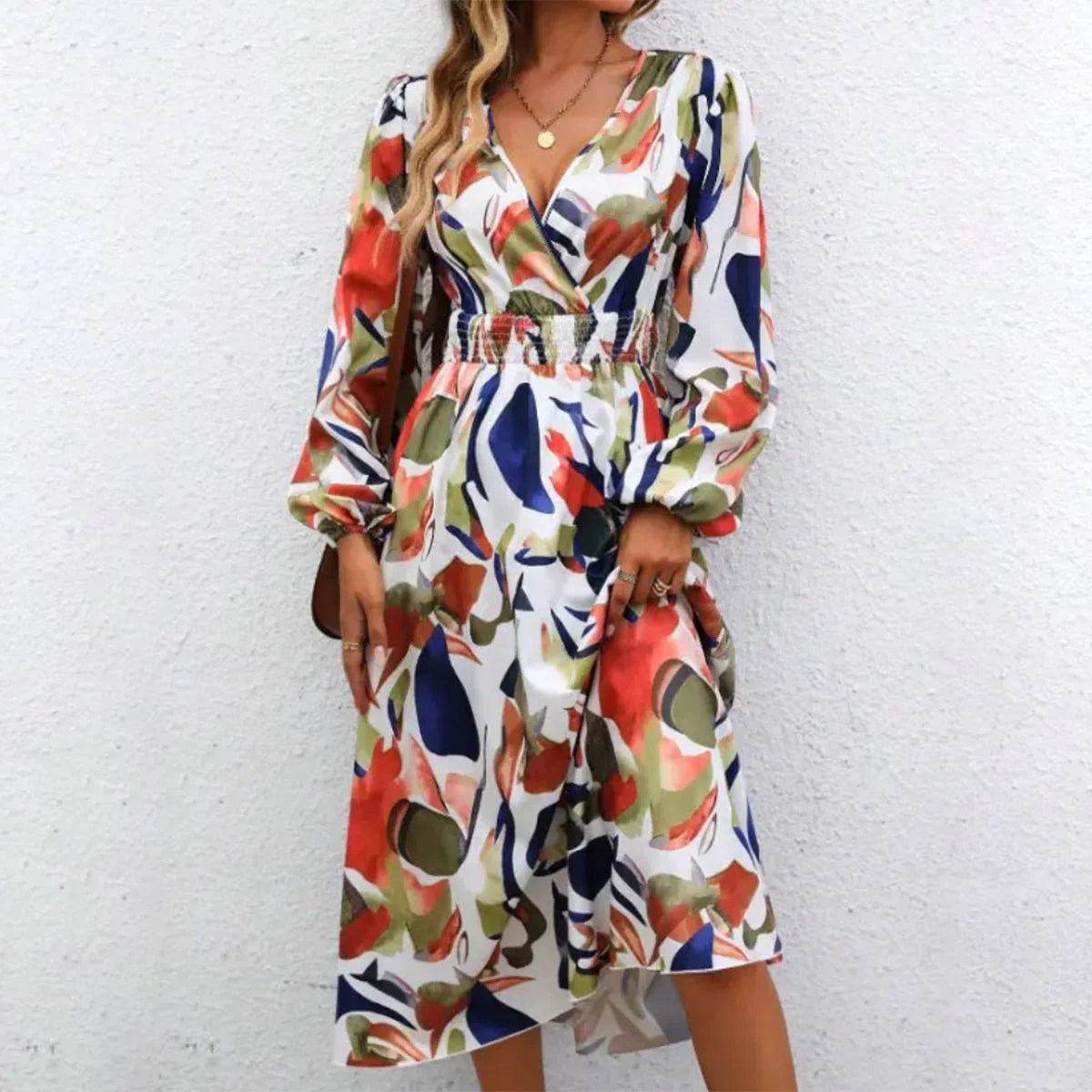 Emily – elegant long-sleeved midi dress with geometric print