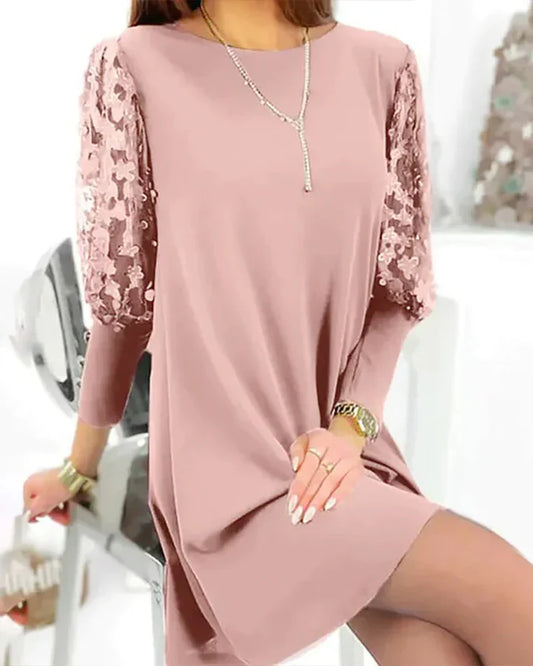 Elegant lace sleeve dress with a loose fit