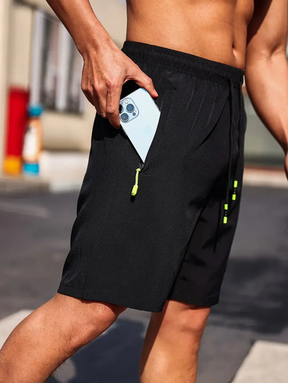 James – breathable shorts with zip pockets