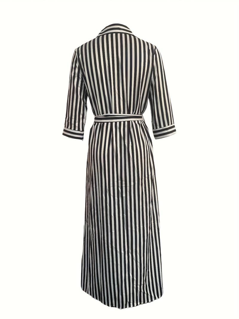 Aria – maxi dress with striped print and button front