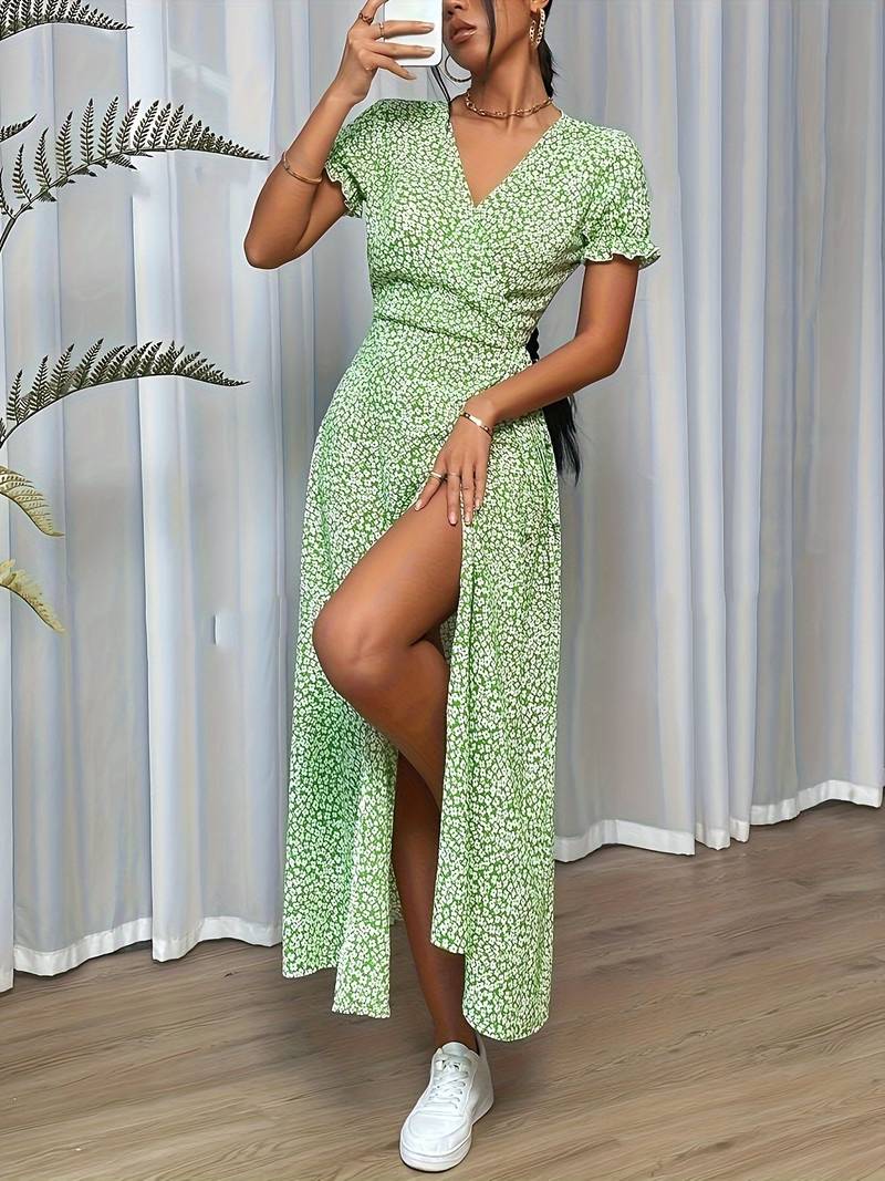 Mia – elegant maxi dress with a floral pattern