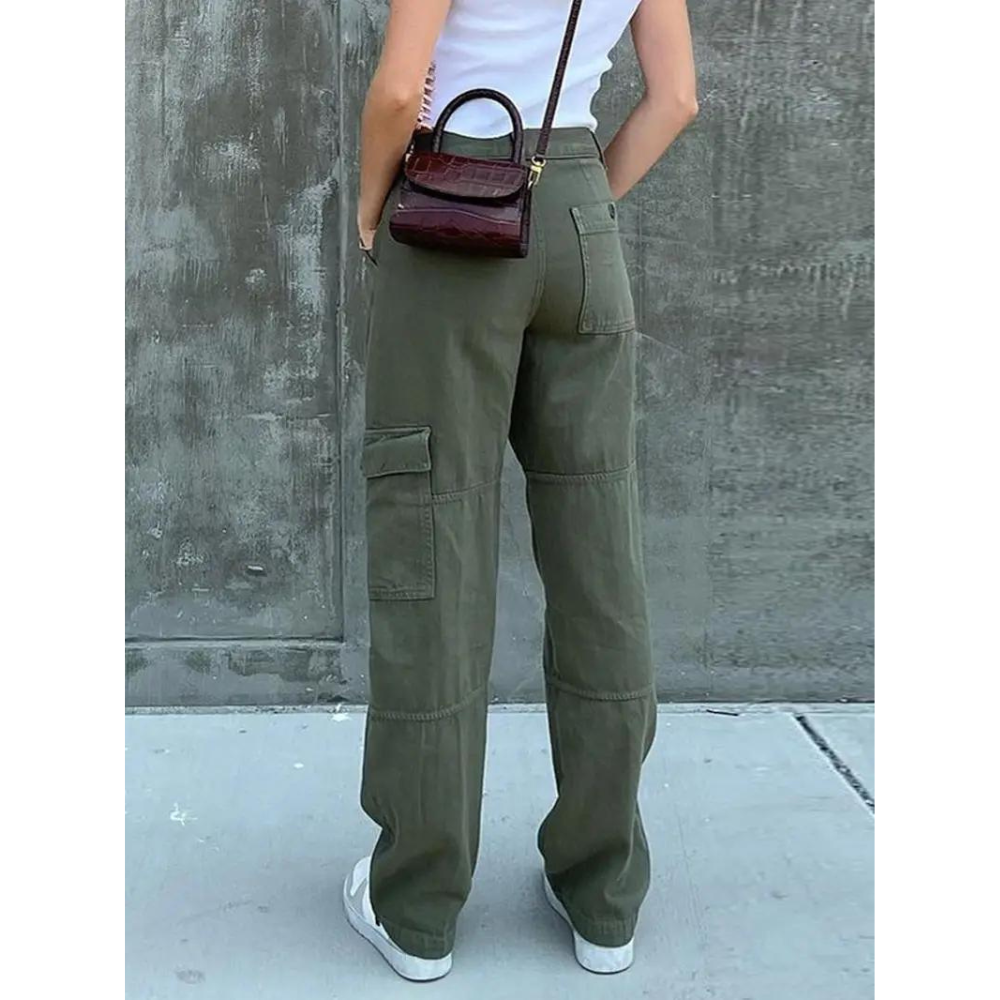 Senja - trendy women's cargo pants for a casual look