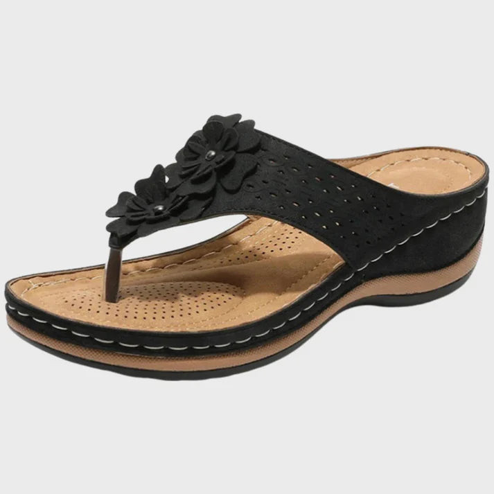 Trendy women's flip flops