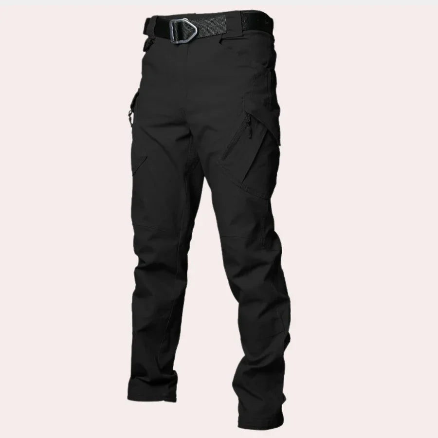 Stylish men's cargo trousers for a casual look