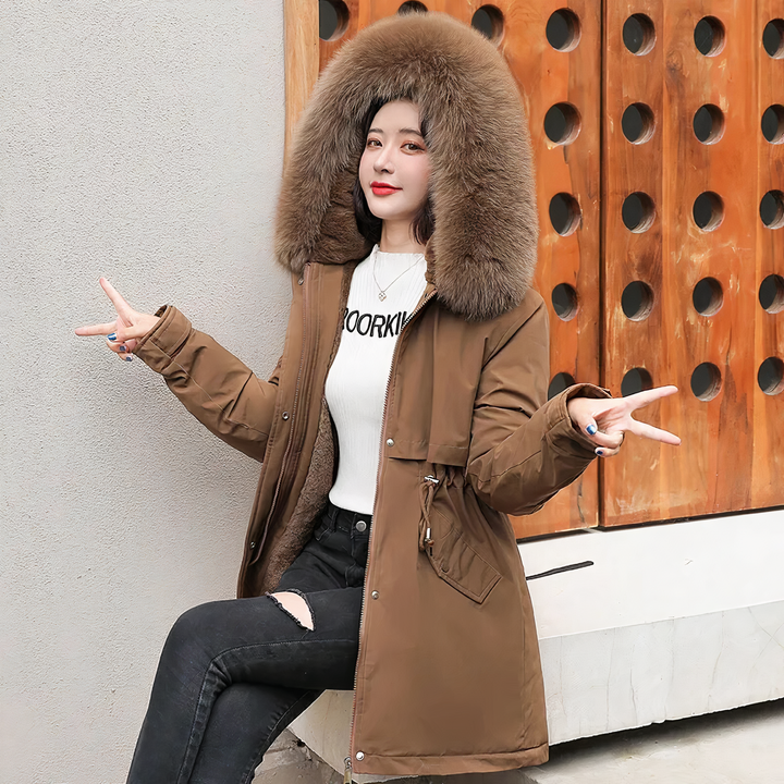 Arktisglanz - stylish parka with elegant fur collar