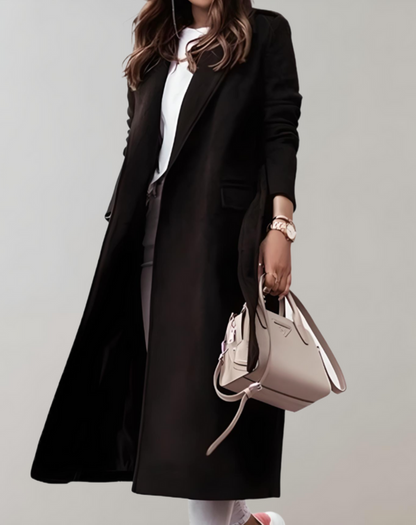 Venita | long coat with side pockets and zipper closure