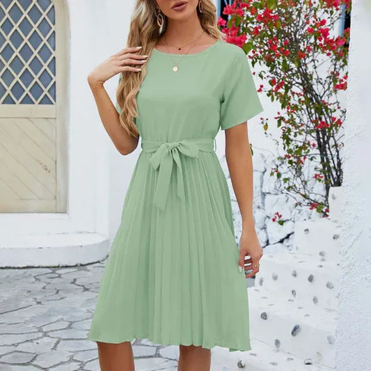 Emma – mint green pleated dress