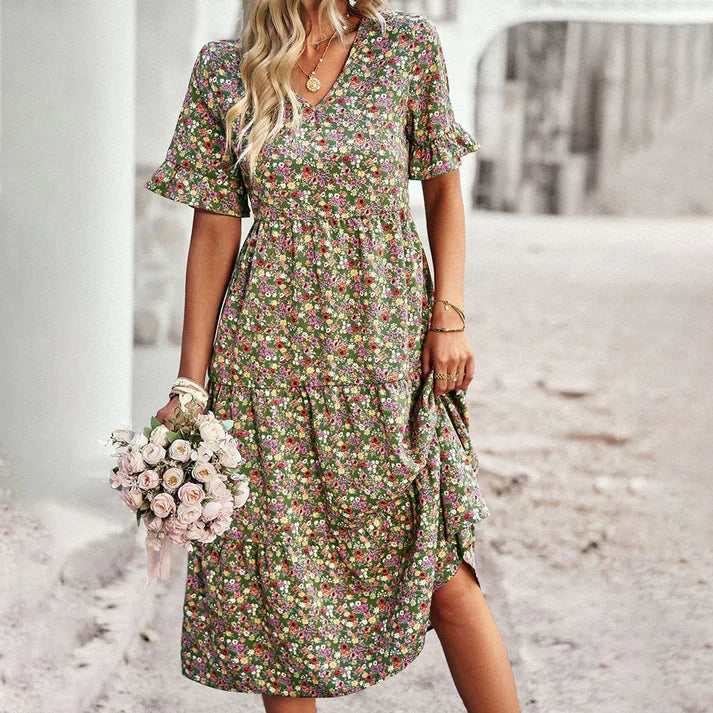 Lena – playful summer dress in apricot with a floral print