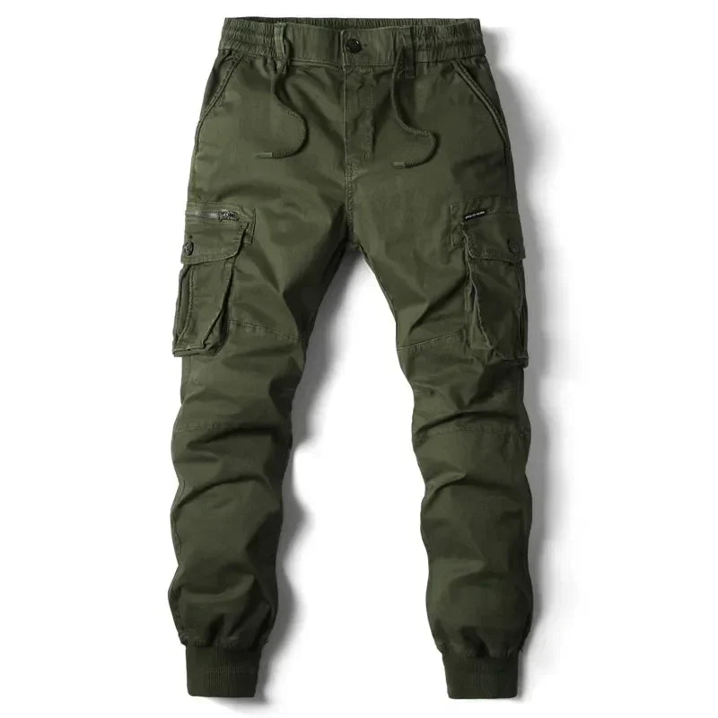 Jonas - comfortable men's cargo shorts in a casual look