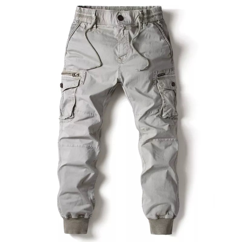 Jonas - comfortable men's cargo shorts in a casual look