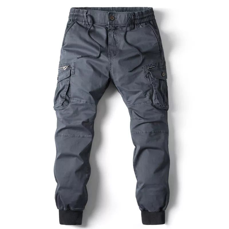 Jonas - comfortable men's cargo shorts in a casual look