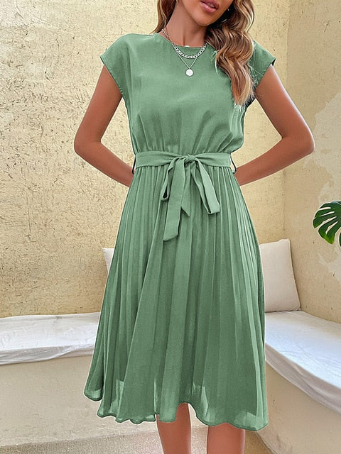 Elegant - summer dress with waist band and flowing a-line