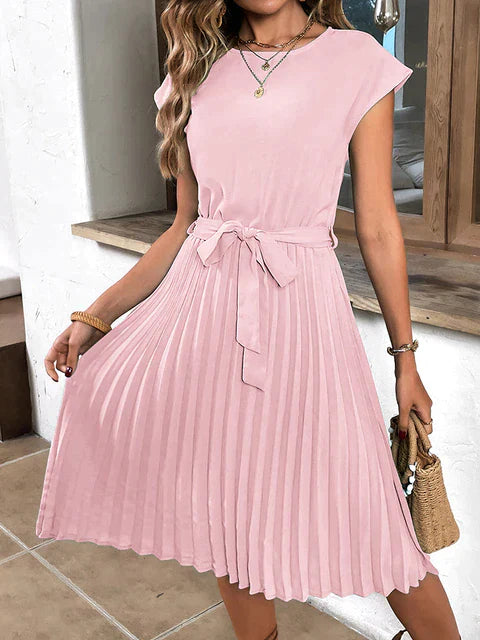 Elegant - summer dress with waist band and flowing a-line