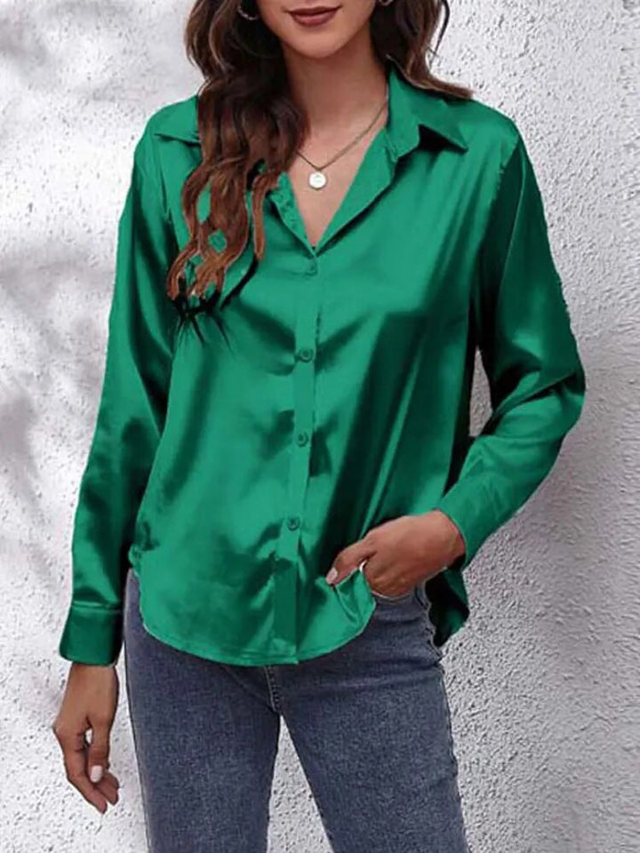 Kendra – versatile and modern satin shirt