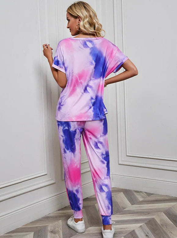 Ibo | Set consisting of shirt and trousers in a tie-dye pattern in pink and blue