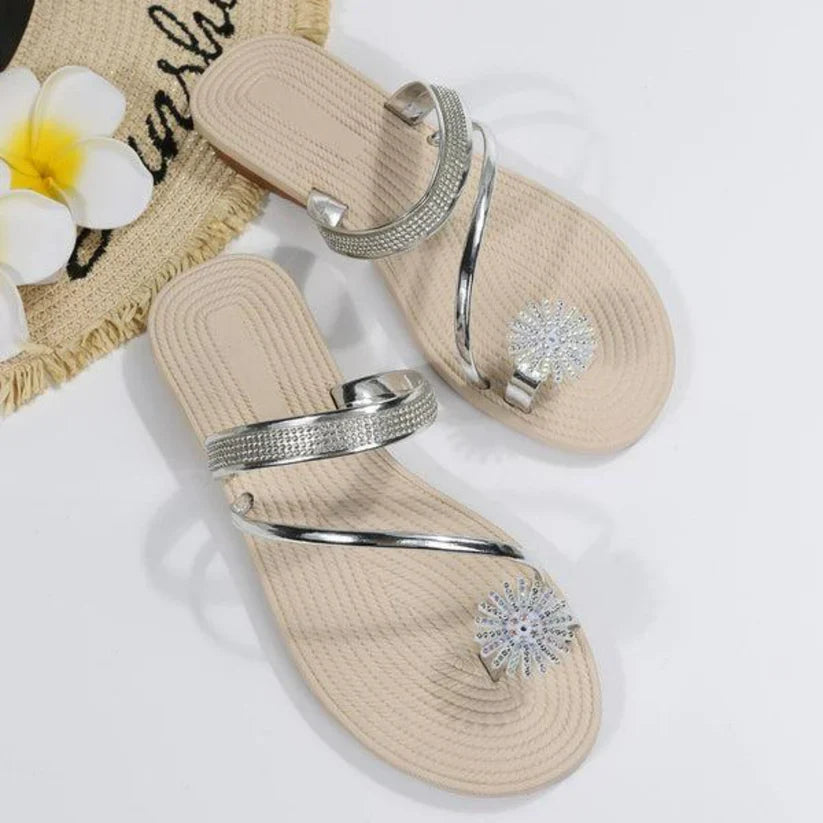 Aislee | sandals with a pattern of snowflakes