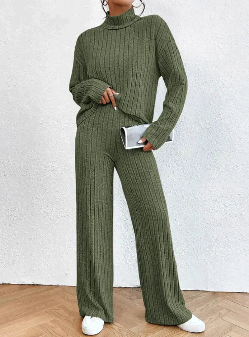 Margaux | 2-piece knitted set with turtleneck sweater and trousers