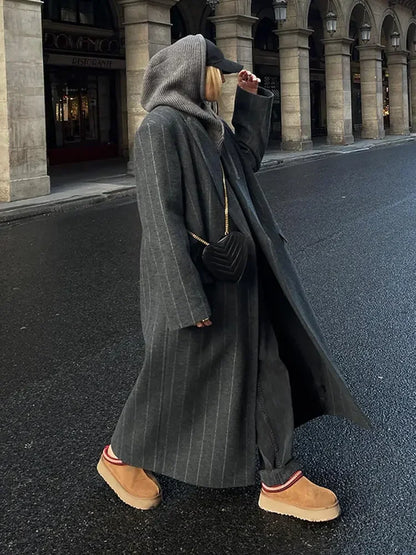 Yolie – long striped winter coat