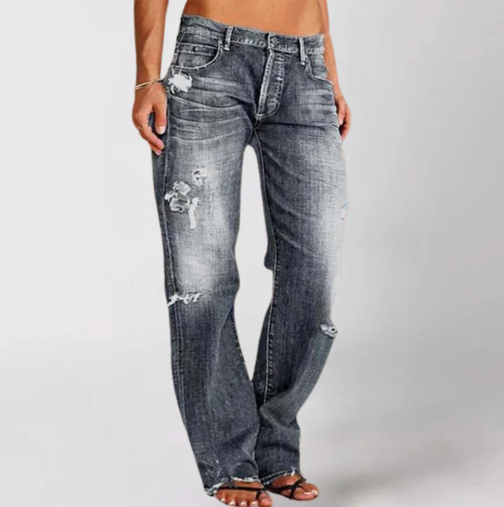 Wide fit denim jeans for women