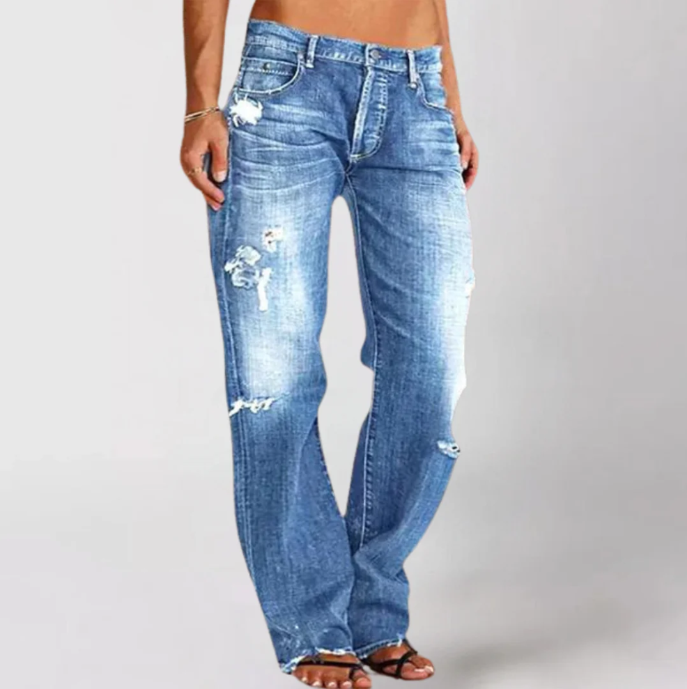 Wide fit denim jeans for women