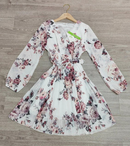 Amelia – dress with floral print