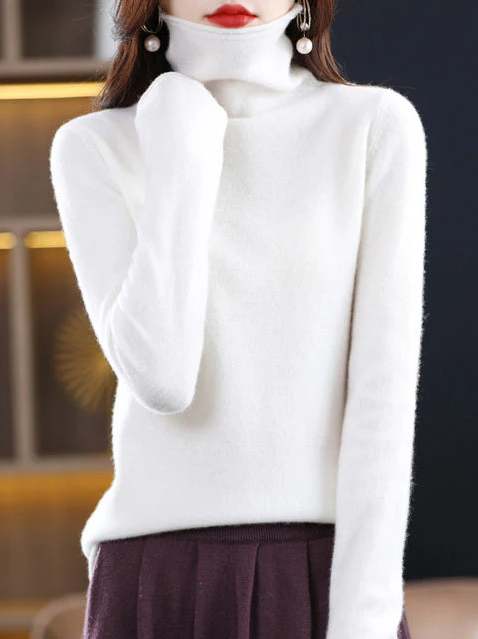 Helena winter chic: pure wool turtleneck for stylish elegance