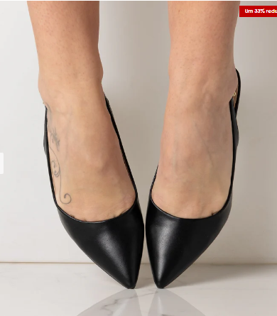 Nora – stylish black shoes with a black strap