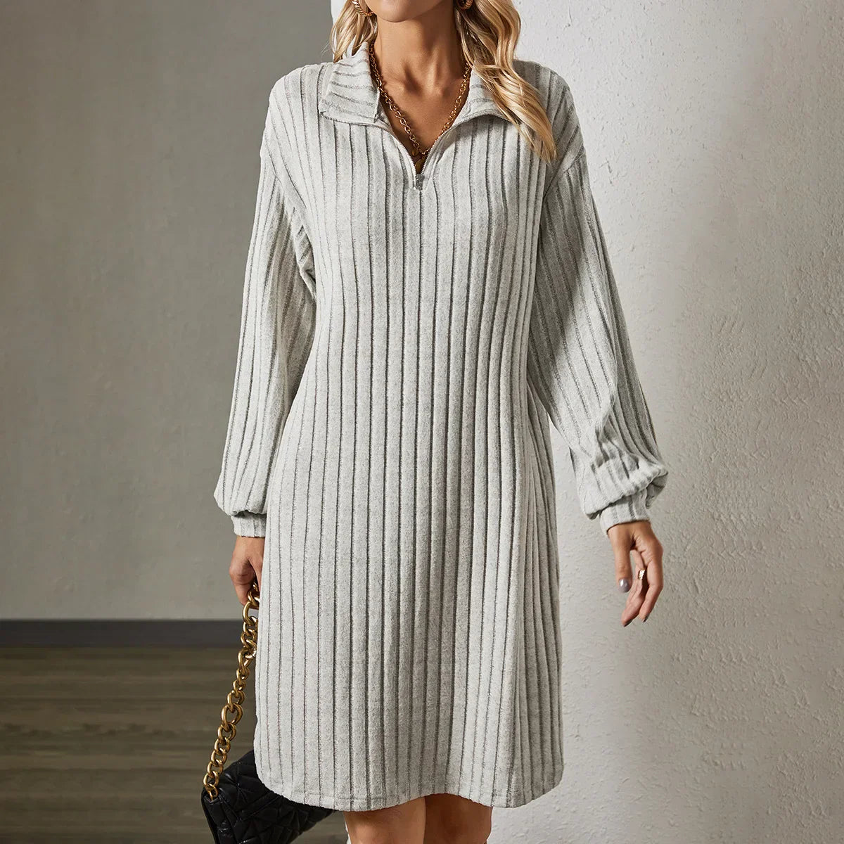 Diva l loose knitted dress with long sleeves