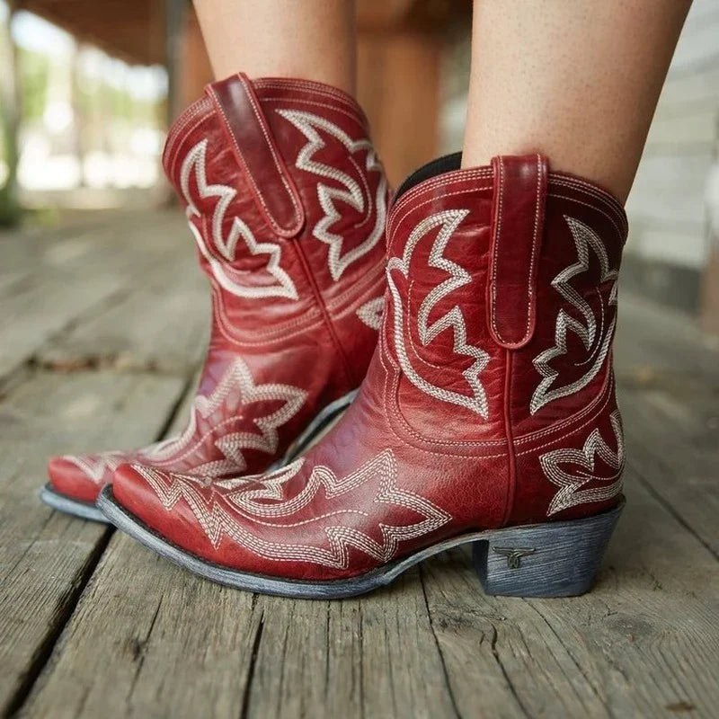 Lina - embroidered leather cowboy boots