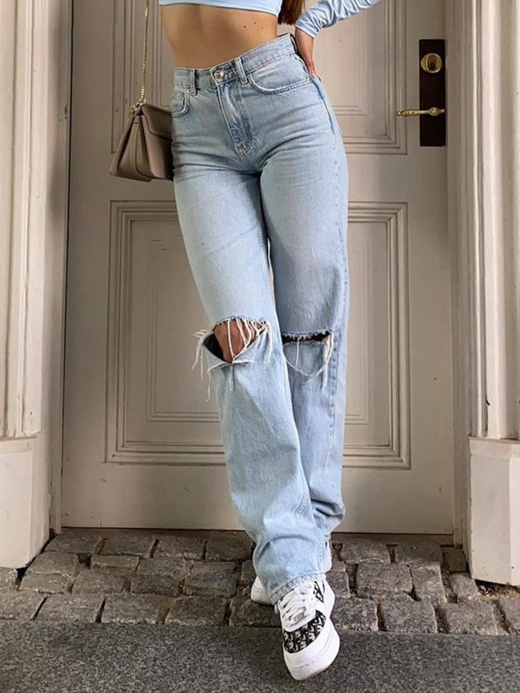 Women's jeans with a loose fit