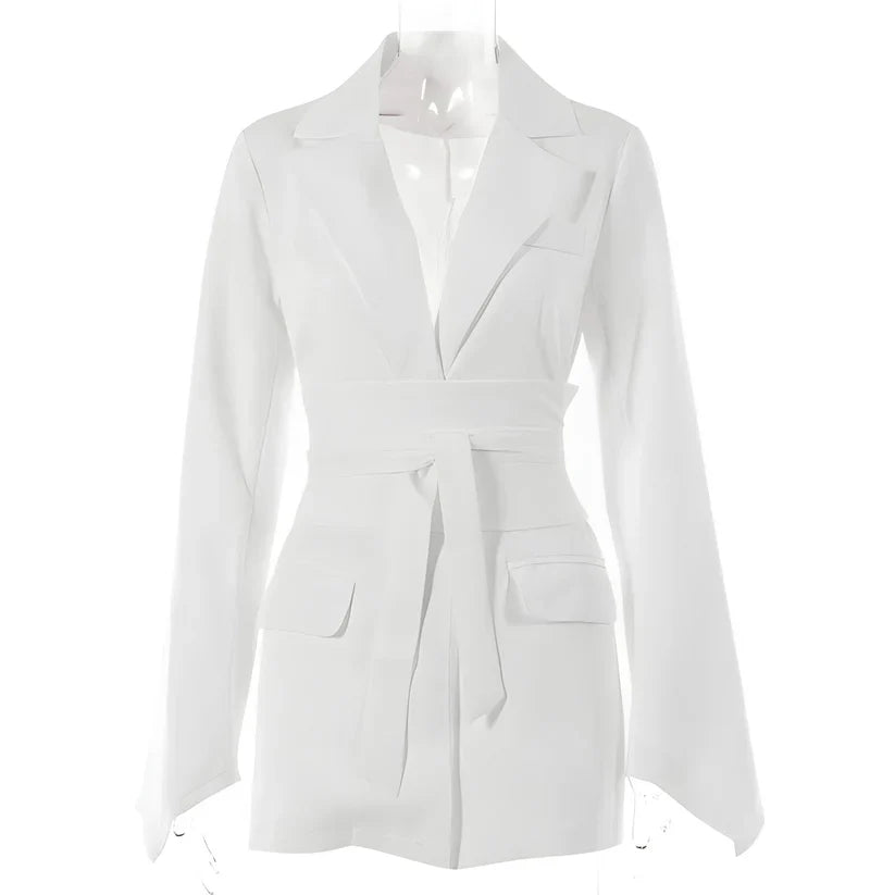 Ravikna - elegant blazer with belt