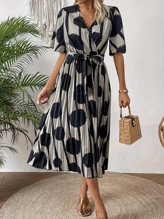 Zoe – elegant, short-sleeved midi dress with an all-over print