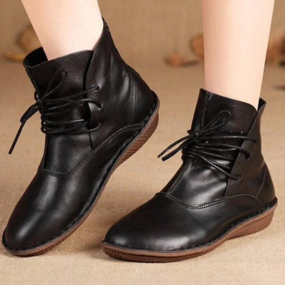 Isla - classic women's boots made of leather