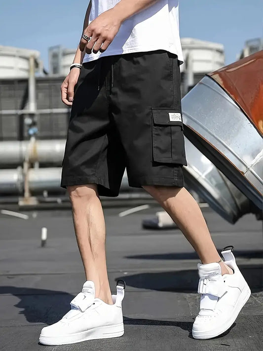 Logan - cargo shorts with multiple pockets and drawstring waist