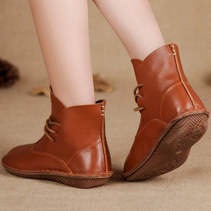 Isla - classic women's boots made of leather