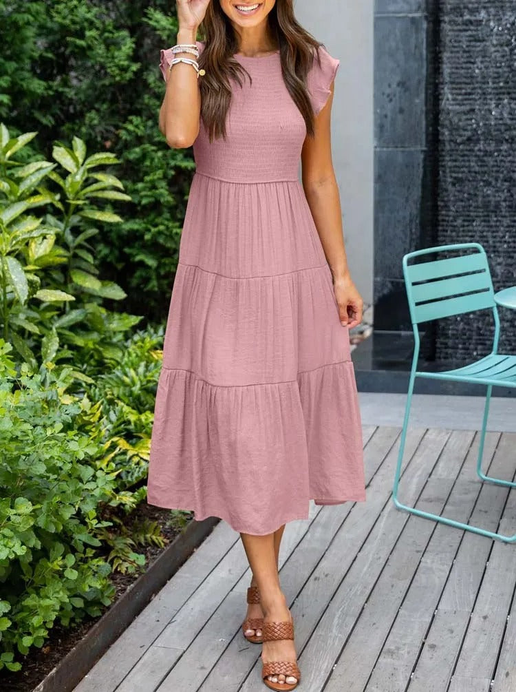 Elegant summer dress: ruffle details, pockets