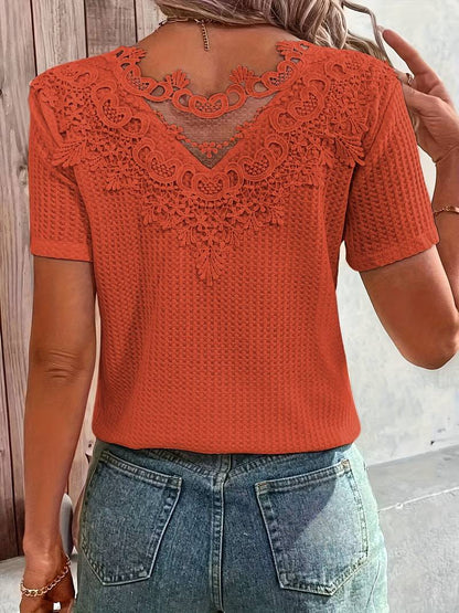 Amelia – contrast lace t-shirt with crew neck