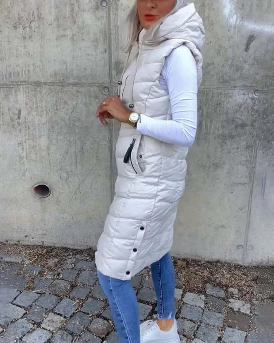 Sleeveless, casual quilted jacket with hood and zip