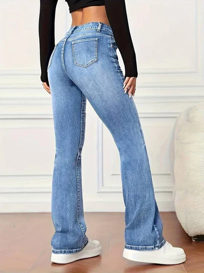 Flared jeans with a vintage look and stretch