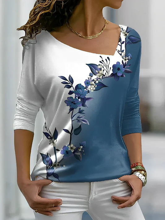 Floral t-shirt with contrasting colors