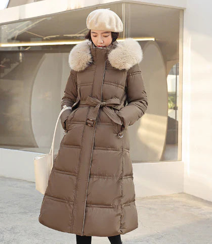 Haniya – stylish winter coat with a hood