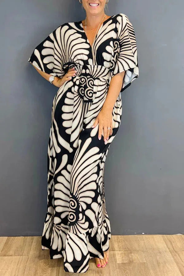 Sara – jumpsuit with flounced sleeves and flowers in a vintage style